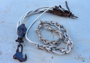 lot 202 image: Antique Pulley Block and Tackle System