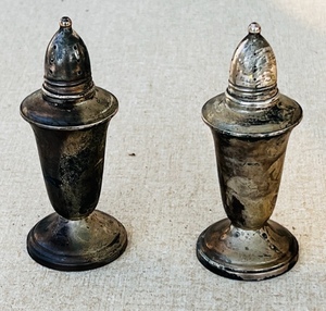lot 140 image: Vintage Crown Sterling, Weighted Silver Salt &amp Pepper Shakers W Patina
