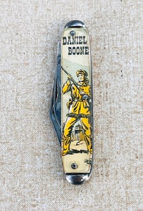 lot 207 image: Daniel Boone Collectible Pocket Knife