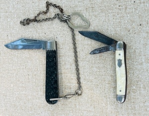 lot 212 image: Two Vintage Imperial Pocket Knives