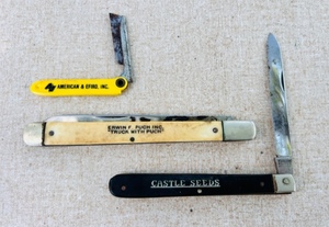 lot 215 image: Three Vintage Advertising Knives - American &amp Efird Inc.Edwin F. Ouch Inc. Truck With PuchCastle Seeds