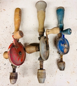 lot 235 image: Three AntiqueVintage Hand Drills