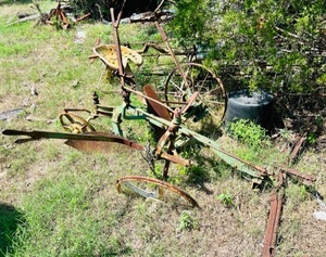 lot 138 image: Antique Horse Drawn Plow- Great for Yard Art