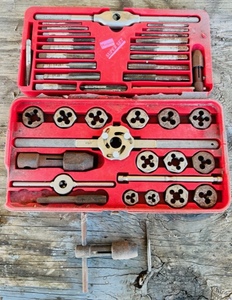 lot 23 image: Hanson Tap and Hex Die Super Set #4 Thru 12