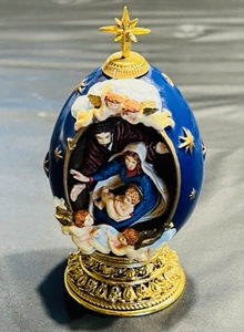 lot 30 image: The Nativity By Franklin Mint &amp Authorized By Faberge in Hand-Painted Cold-Cast Porcelain- A Franklin Mint Heirloom Recommendation