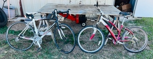 lot 103 image: Cannondale CAAD 8 ($$$) &amp Next Avalon CS Bicycles