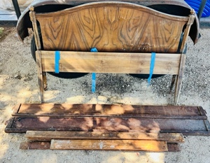 lot 166 image: Antique Full Size Headboard, Footboard, Bedrails, &amp Slats