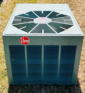 lot 169 image: Rheem Classic 10 Seer Model RAKA- 048JAZ Outside Air Conditioner Unit