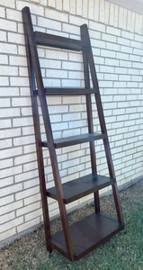 lot 117 image: Five Tier Wooden Shelf