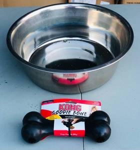 lot 231 image: 10 Qt. Mirror Finish Dog Food Bowl (Made in India) &amp New Kong Goodie Bone