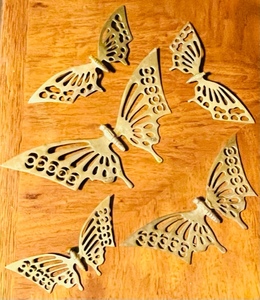 lot 245 image: Lot of 5 Vintage Mid-Century Brass Butterfly Wall Art