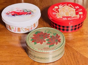 lot 260 image: Festive Cookie Tin & Two Plastic Chrismas Cookie Containers