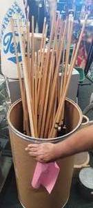 lot 48 image: 38 pool sticks lot