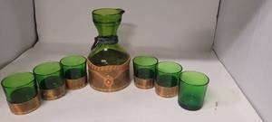 lot 63 image: Vitrosax decanter and 6 glasses MADE IN ITALY