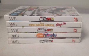 lot 18 image: lot of 5 Wii games