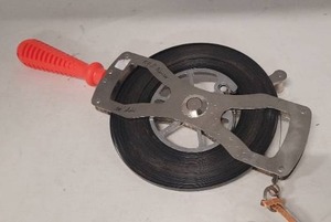 lot 40 image: Vintage survey reel