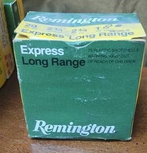 lot 82 image: Remington 20 gauge shotgun shells