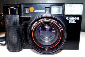 lot 10 image: Canon ML AF35ML 35mm Film Camera Canon 40mm f1.9 Lens
