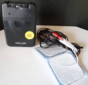 lot 46 image: TENS 4000 ELECTRIC STIMULATOR WITH PADS & WIRES