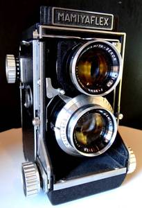 lot 63 image: BIG $ ITEM - AMAZING Mamiyaflex C2 TLR Medium Format Film Camera Sekor 2.880