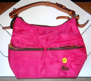 lot 64 image: DOONEY & BOURKE PINK SOFT SIDED HANDBAG