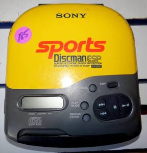 lot 185 image: Vintage Sony D-451SP Sports Discman ESP CD Compact Player Yellow TESTED WORKING $$$