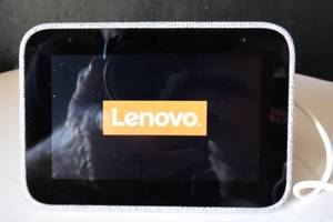 lot 187 image: Lenovo CD24501F Lenovo Smart Clock