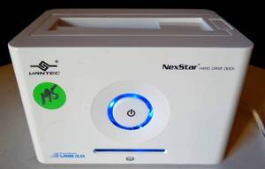 lot 195 image: NexStar NST-D300S3 Hard Drive Dock