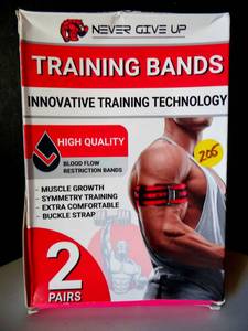 lot 205 image: NEVER GIVE UP - WORKOUT TRAINING BANDS - NIB