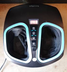 lot 224 image: InvoSpa FMSS-531 Electric Deep Kneading Shiatsu Foot Massager Machine - WORKS