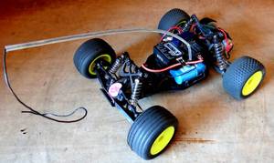 lot 230 image: Losi Mini-T 118 RTR 2WD Brushless Stadium Truck - BODY ONLY