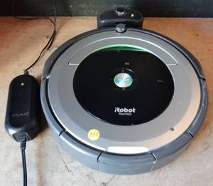 lot 277 image: IRobot Roomba 690 Robotic Vacuum $$$