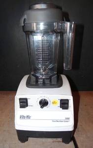 lot 286 image: VitaMix VM0103 Total Nutrition Center Blender - COMPLETEWORKS GREAT