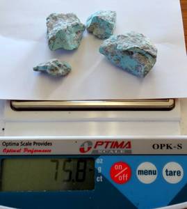 lot 20 image: LARGE ARIZONA TURQUOISE - 4 pcs WEIGHS 75.3 grams TOTAL
