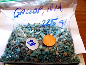 lot 24 image: VERY LARGE LOT OF GALLUP, NM SMALLER TURQUOISE PIECES - 225 grams TOTAL