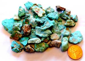 lot 27 image: NEW MEXICO MINED TURQUOISE - 50.1 grams TOTAL - BRIGHT COLOR