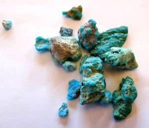 lot 31 image: NEVADA MINED TURQUOISE LOT - 10.3 grams TOTAL