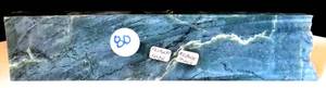 lot 80 image: RARE KOBUK ALASKA JADE - PREETY BLUE & GREEN