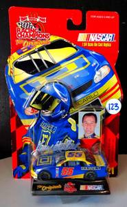 lot 123 image: KENNY WALLACE #55 SQUARE D CHEVY - RACING CHAMPIONS 1999 ORIGINALS 164 CAR