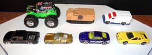 lot 133 image: LOT OF DIE CAST CARS AS SHOWN