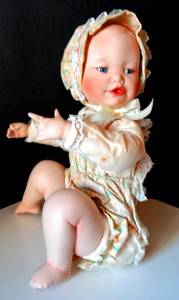lot 162 image: ASHTON DRAKE Yolanda Bello LISA PORCELAIN DOLL 1990