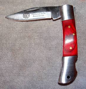 lot 189 image: NATIONAL RIFLE ASSOCIATION FOLD OUT POCKET KNIFE - NEW