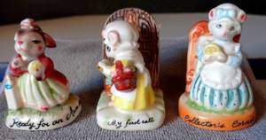 lot 202 image: Vintage 1980s Avon Small Treasures Mice Figurines