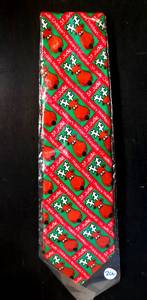 lot 206 image: ST JUDES CHILDRENS HOSPITAL COLLECTORS TIE - CHRISTMAS THEMED - NEW