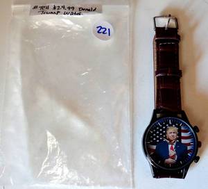 lot 221 image: COOL DONALD TRUMP PRESIDENT WATCH - NEW WLEATHER BAND