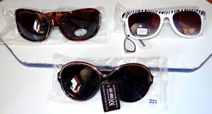 lot 222 image: NICE 400UV WOMENS SUNGLASSES AS SHOWN - NEW WTAGS (3X$)