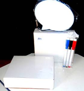 lot 227 image: COOL LIGHT UP SPEECH BUBBLE WITH DRY ERASE MARKERS - COMES WITH BATTERIES - NEW (2X$)