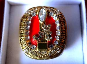 lot 263 image: UNIVERSITY OF ALABAMA NCAA CHAMPIONSHIP RING IN CUSTOM WOOD BOX - TUA TAGOVAILOA EDITION $$