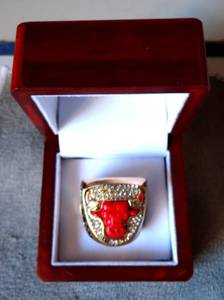 lot 272 image: 1993 CHICAGO BULLS WORLD CHAMPIONSHIP RING IN CUSTOM WOOD BOX - MICHAEL JORDAN EDITION $$