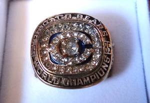 lot 273 image: CHICAGO BEARS SUPERBOWLCHAMPIONSHIP RING IN CUSTOM WOOD BOX - WALTER PAYTON EDITION $$